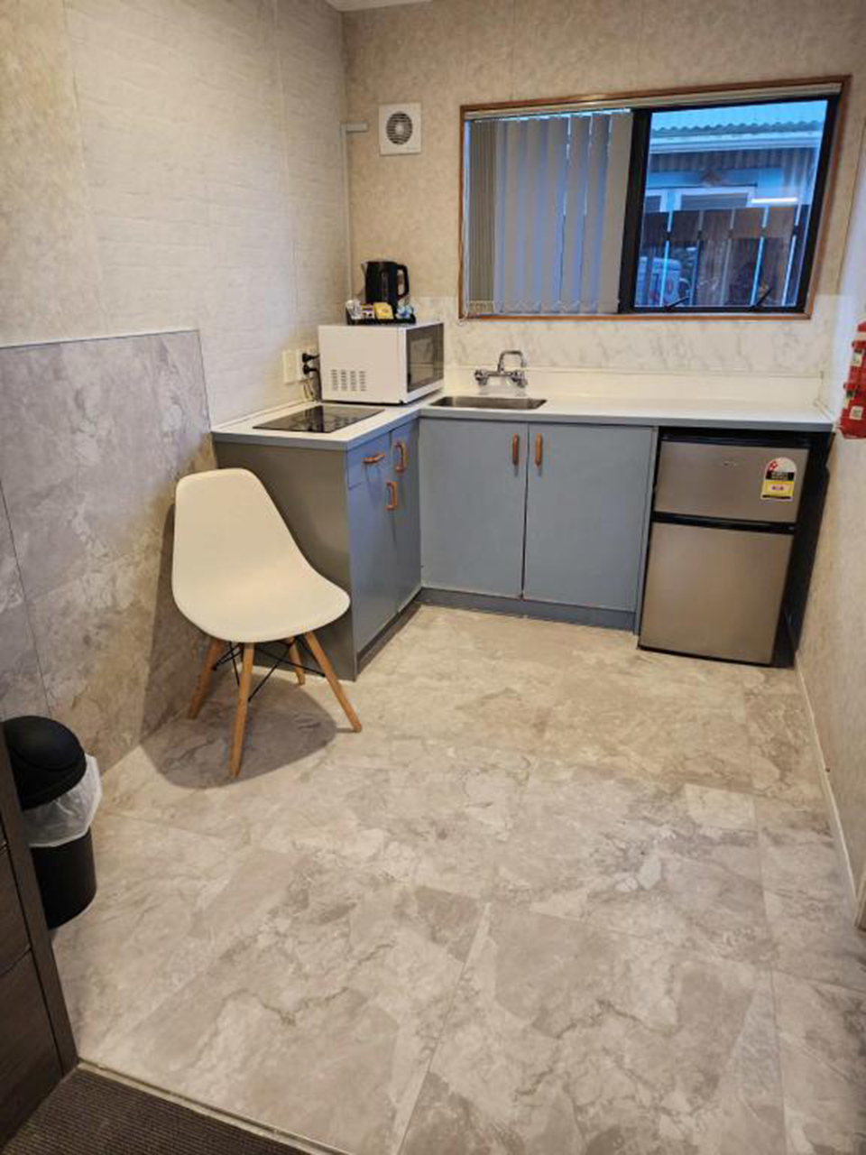 Papakura Crusoe's Motel Slide 6